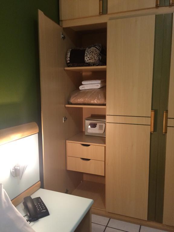 Apart Quartier Latin Hotel Vitoria Luaran gambar